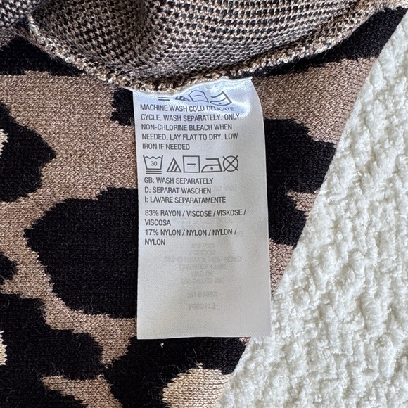 Dennis by Dennis Basso Women’s Leopard Brown Blouse Size M - Picture 7 of 8
